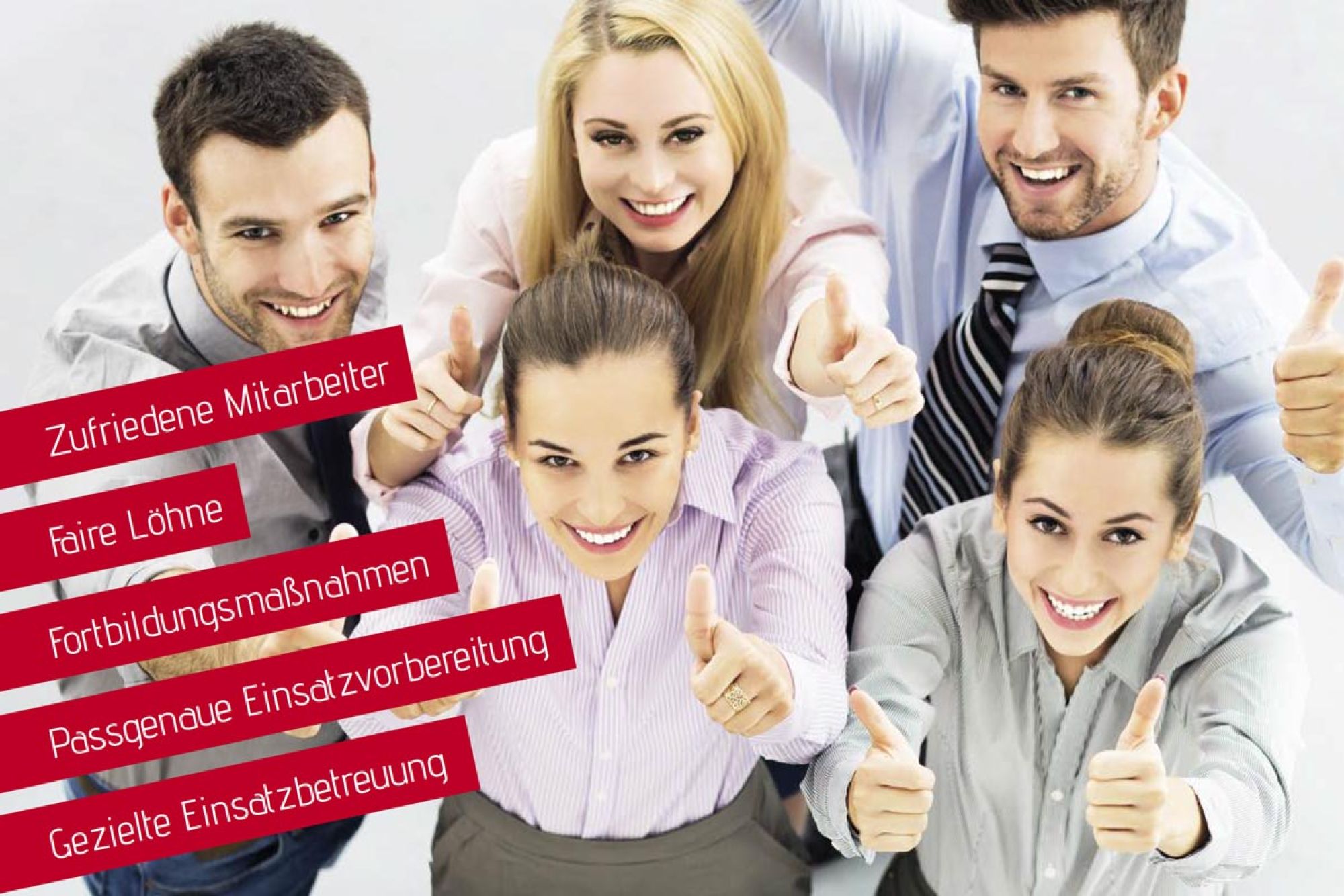 M&auml;nner und Frauen die Daumen hoch machen 